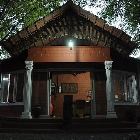 Krishnagiri Sunbird Garden Resort الغرفة الصورة